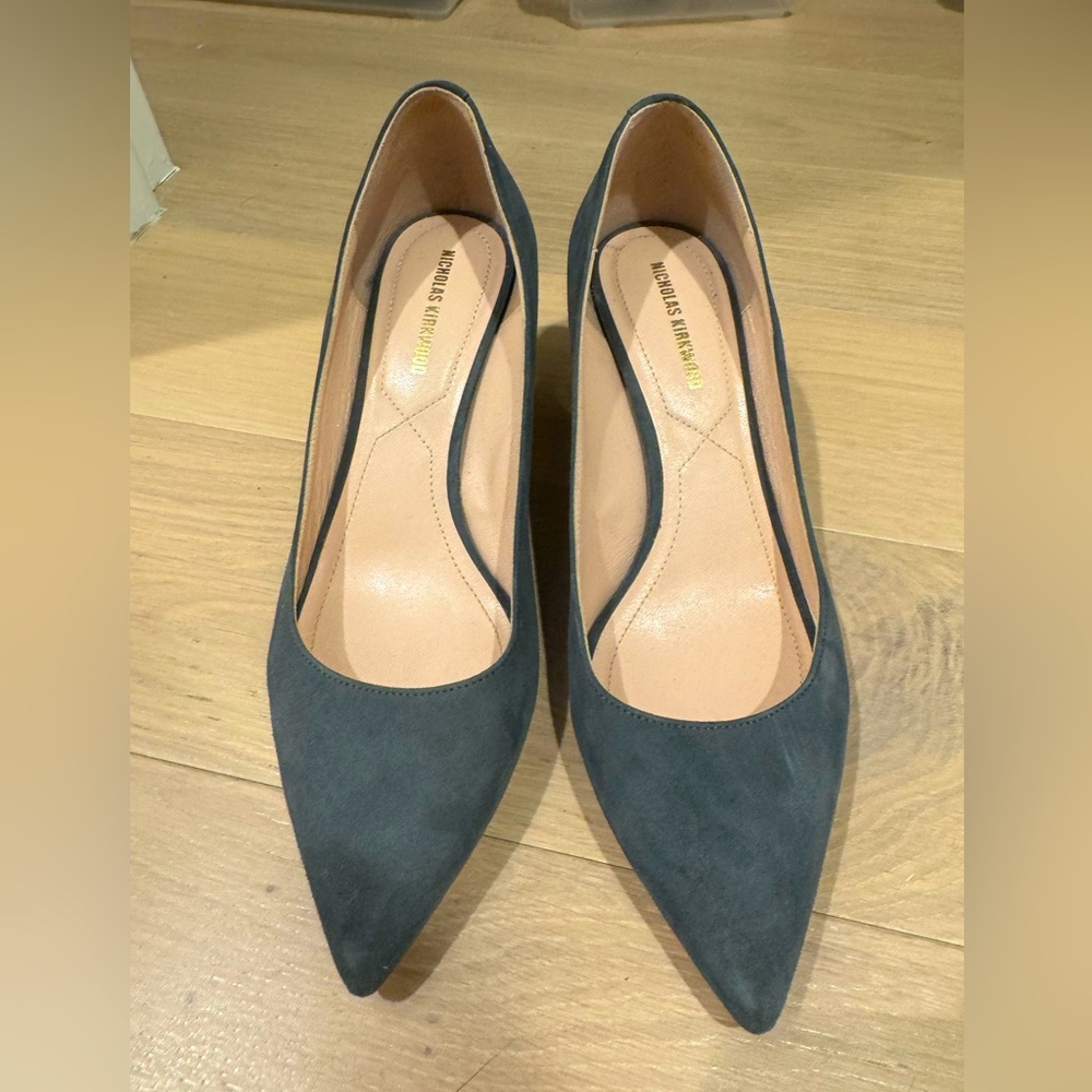 Nicholas Kirkwood Grey Suede Pumps